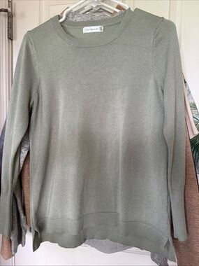 Sage Green Crewneck lightweight Sweater Sz M Silver buttons on sleeve